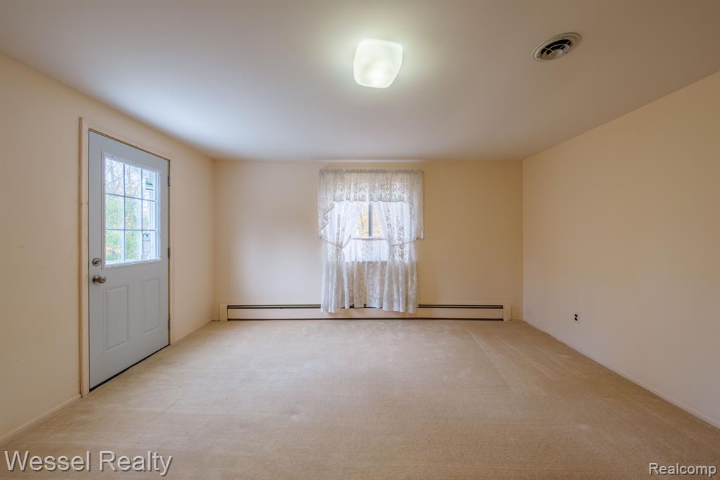 855 Townsend Road Leonard, MI 48367 - Photo 29 of 39