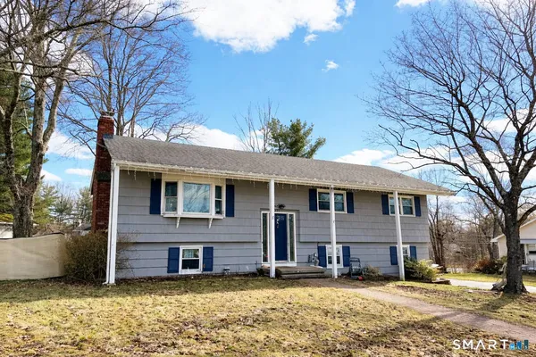 $319,900 | 271 Meadowview Drive, Torrington, CT 06790