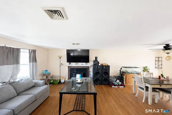 $319,900 | 271 Meadowview Drive, Torrington, CT 06790