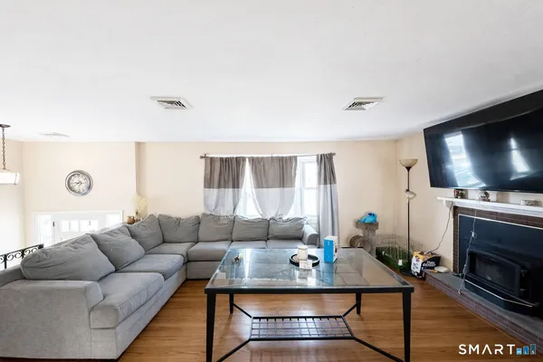$319,900 | 271 Meadowview Drive, Torrington, CT 06790