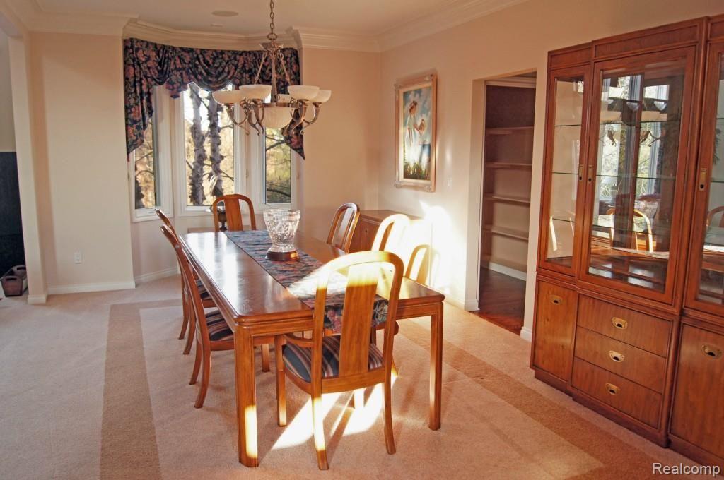 1812 Fox Run Rochester Hills, MI 48306 - Photo 20 of 48