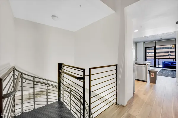 $4,000 | 353 East Bonneville Avenue, Unit 185, Las Vegas, NV 89101