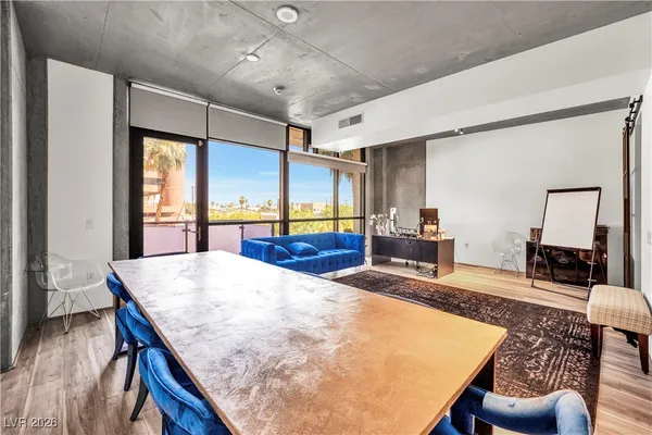 $4,000 | 353 East Bonneville Avenue, Unit 185, Las Vegas, NV 89101
