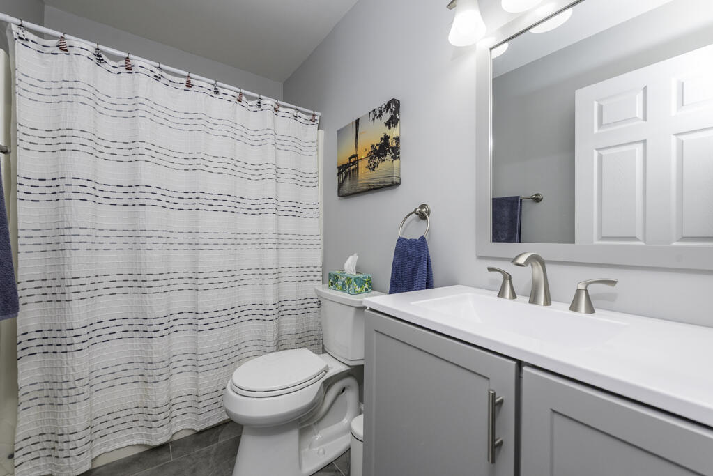 1088 102nd Street Pleasant Prairie, WI 53158 - Photo 16 of 32 DSC_9649