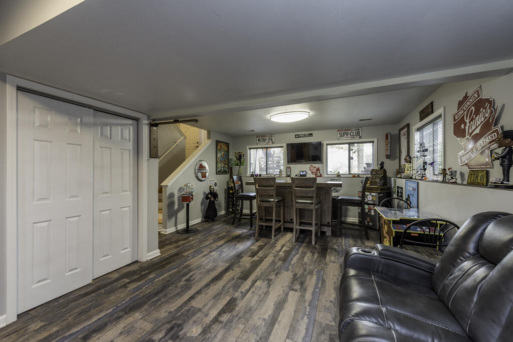 1088 102nd Street Pleasant Prairie, WI 53158 - Photo 20 of 32 DSC_9666