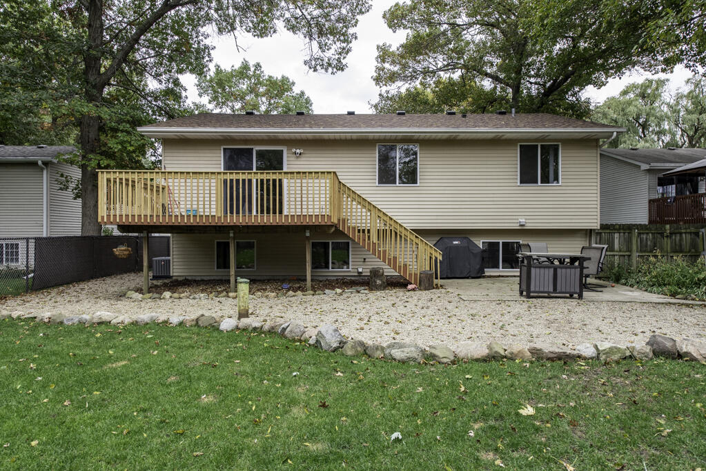 1088 102nd Street Pleasant Prairie, WI 53158 - Photo 25 of 32 DSC_9689