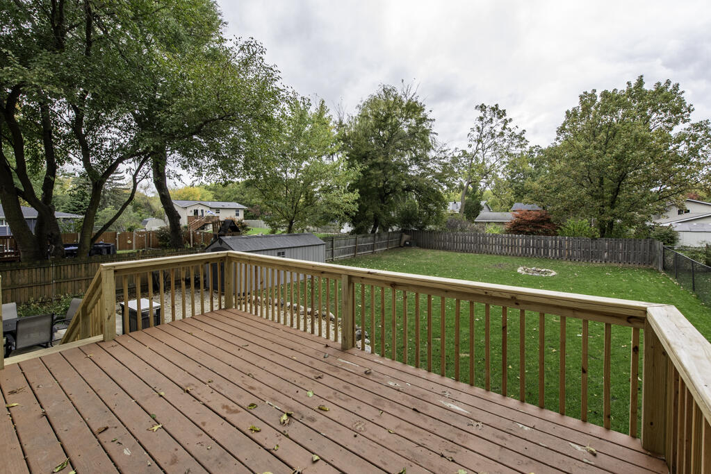 1088 102nd Street Pleasant Prairie, WI 53158 - Photo 26 of 32 DSC_9696