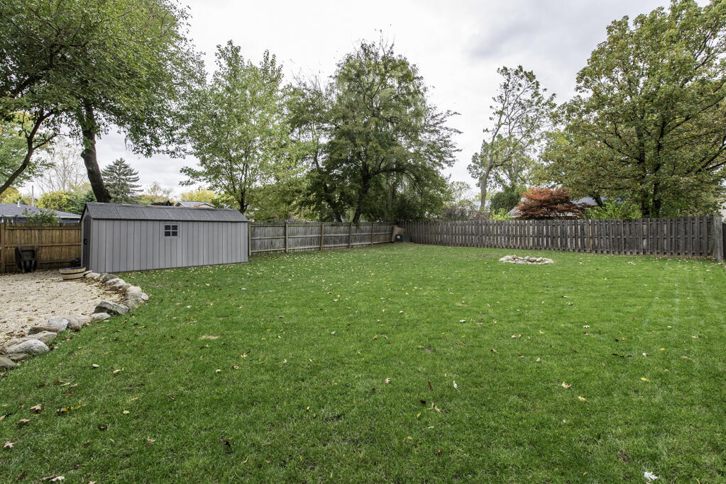 1088 102nd Street Pleasant Prairie, WI 53158 - Photo 30 of 32 DSC_9683