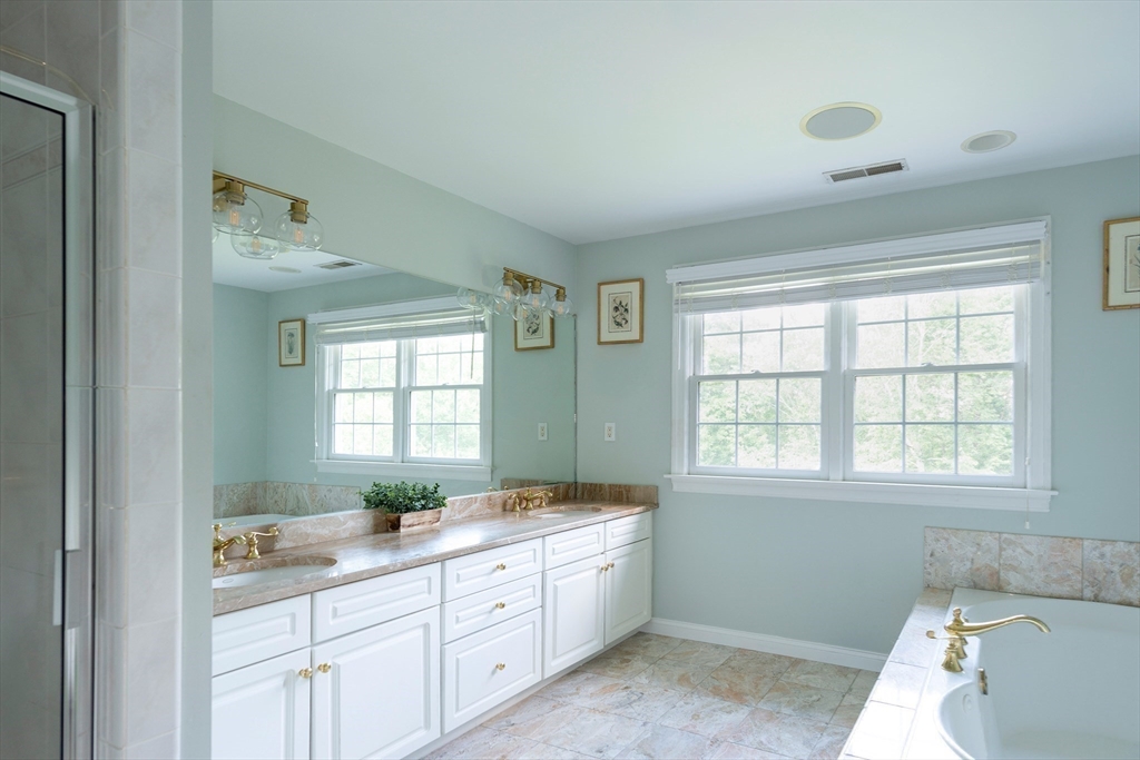 10 Bayns Hill Road Boxford, MA 01921 - Photo 10 of 32
