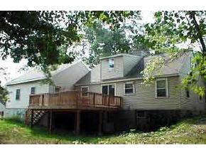 99 Searles Road Nashua, NH 03062 - Photo 1 of 8