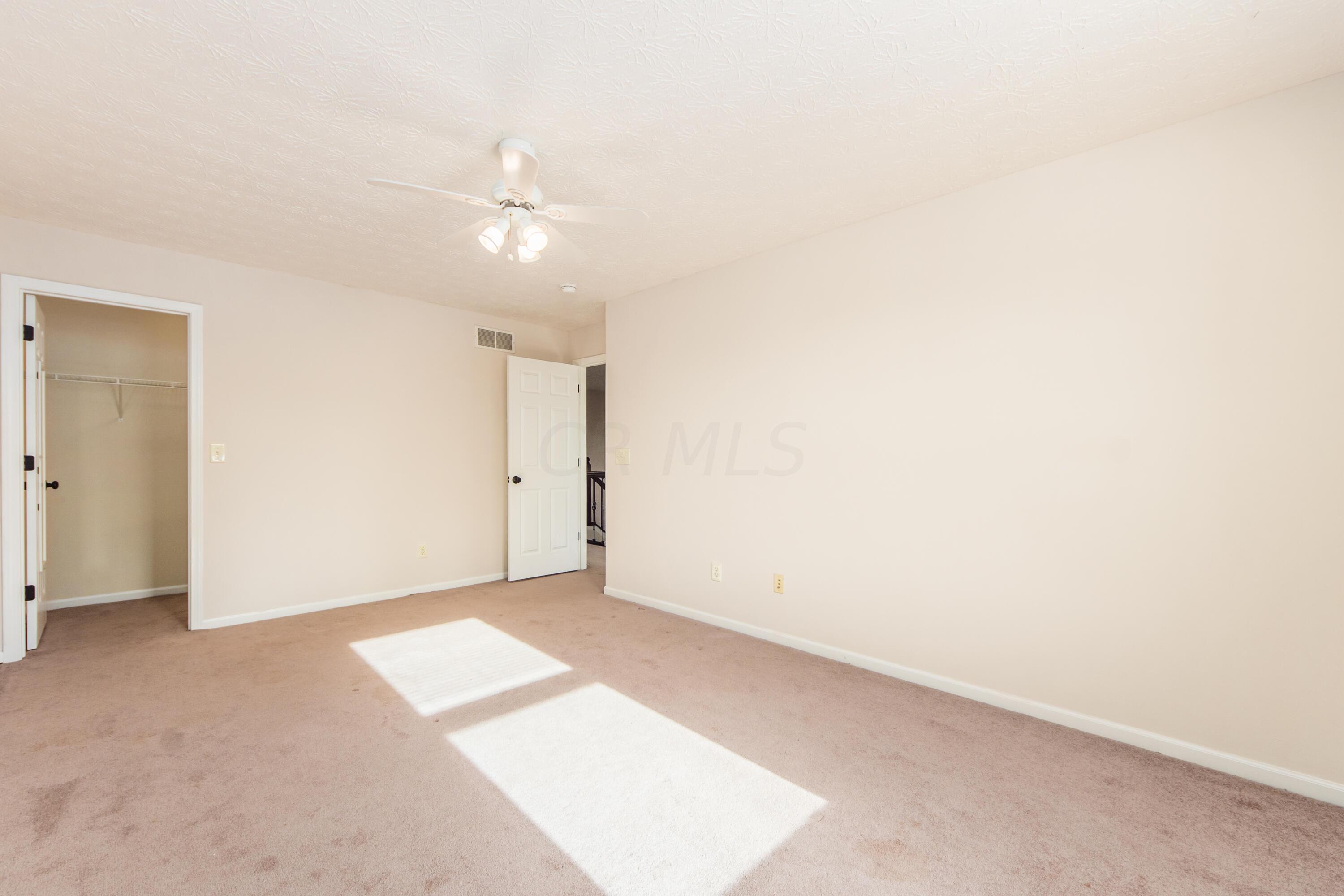 2538 Roe Drive Lewis Center, OH 43035 - Photo 20 of 37 M_2538_Roe060