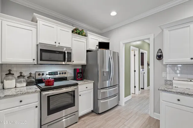 $443,900 | 1988 Garrett Drive, Hernando, MS 38632