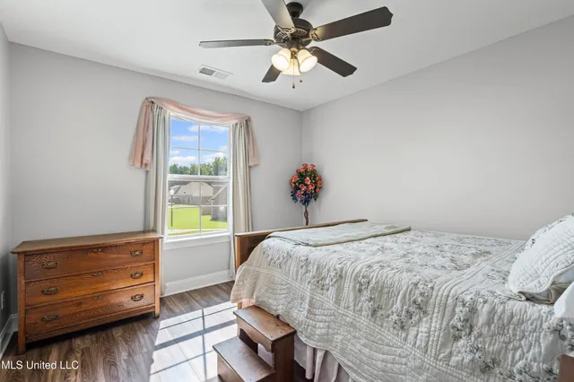 $443,900 | 1988 Garrett Drive, Hernando, MS 38632