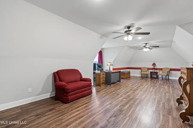 $443,900 | 1988 Garrett Drive, Hernando, MS 38632