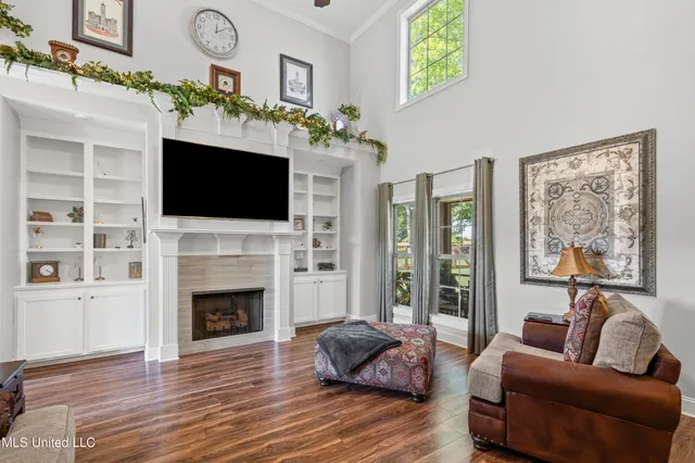 $443,900 | 1988 Garrett Drive, Hernando, MS 38632