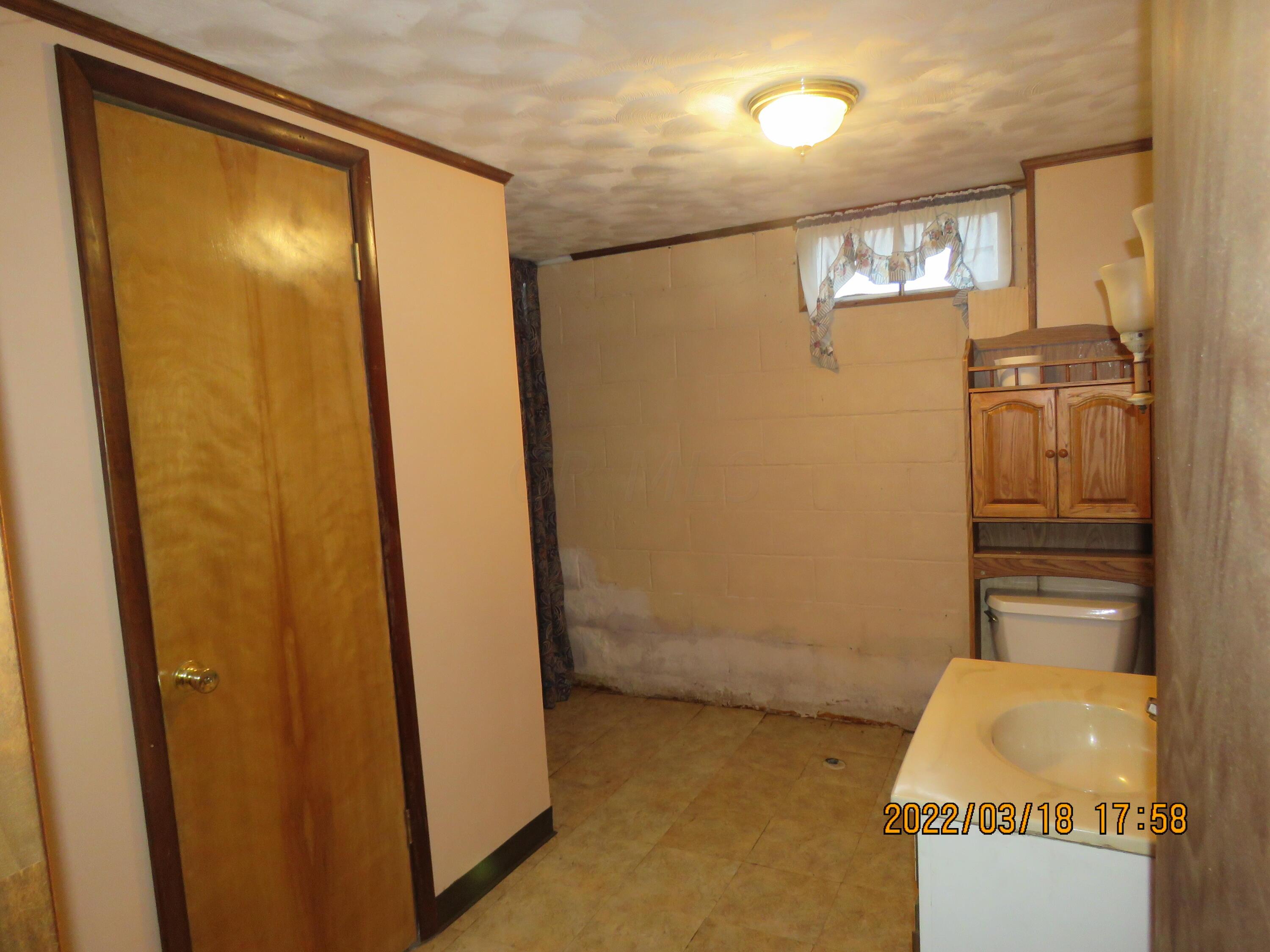 36630 Greasy Ridge Road Logan, OH 43138 - Photo 20 of 28 IMG_4235