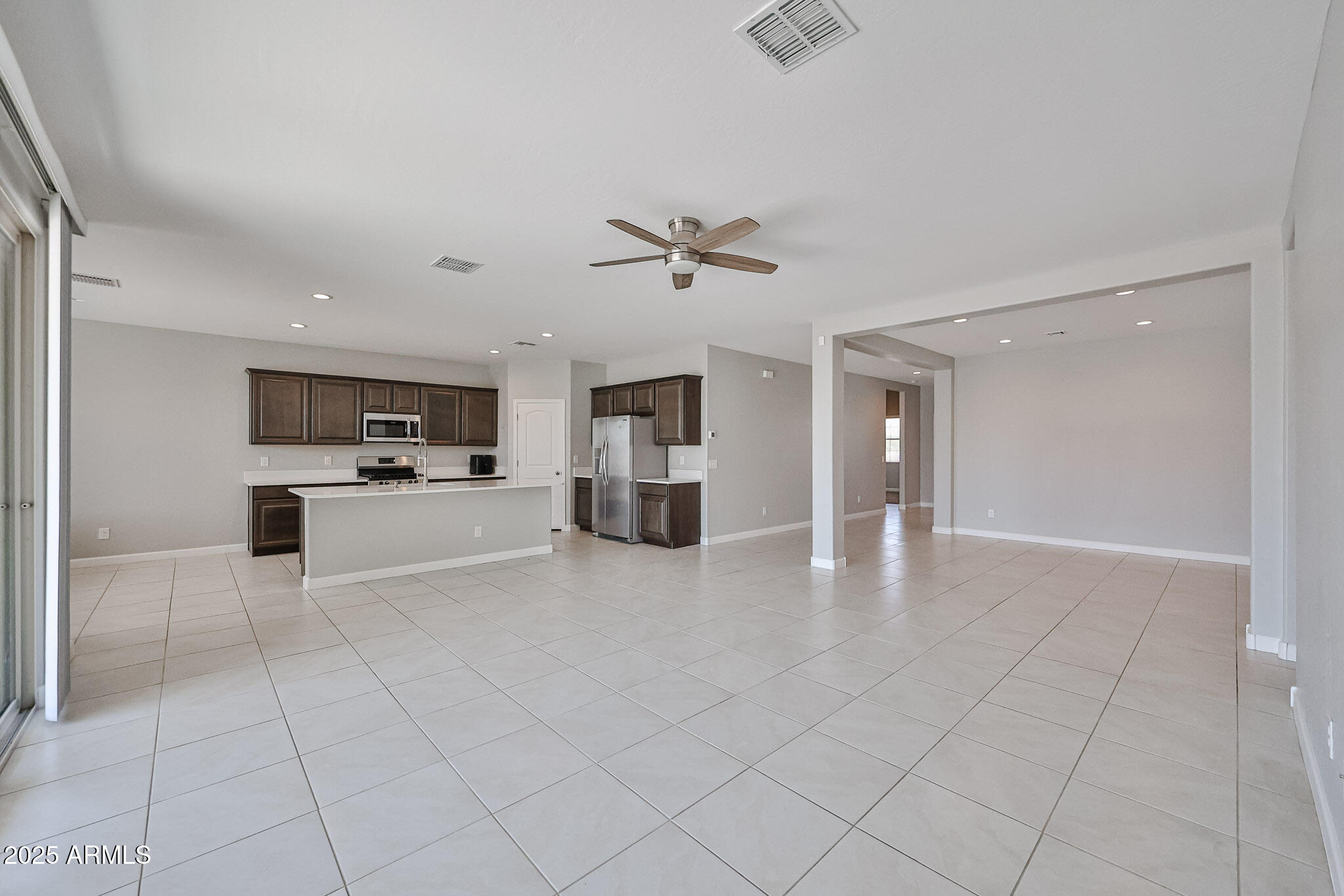 30441 West Picadilly Road Buckeye, AZ 85396 - Photo 8 of 47 B (1)