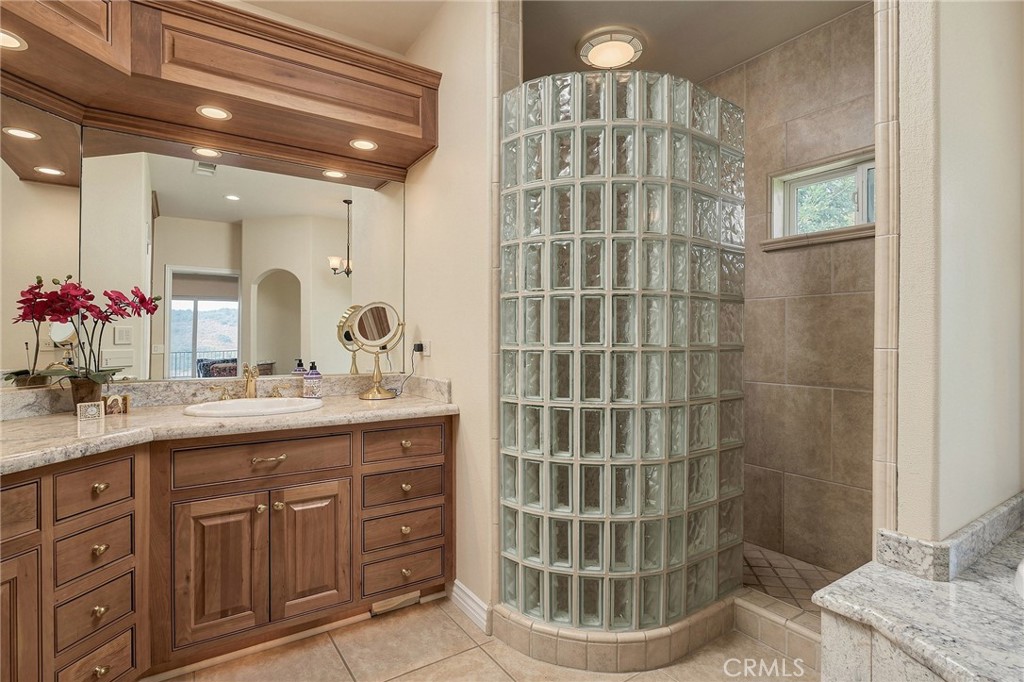 14898 Eagle Ridge Drive Forest Ranch, CA 95942 - Photo 31 of 69 Gallery Image 31