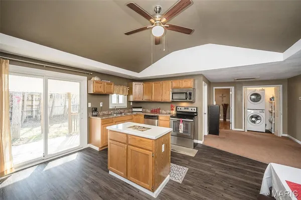 $169,000 | 304 Indiana Avenue, South Roxana, IL 62087