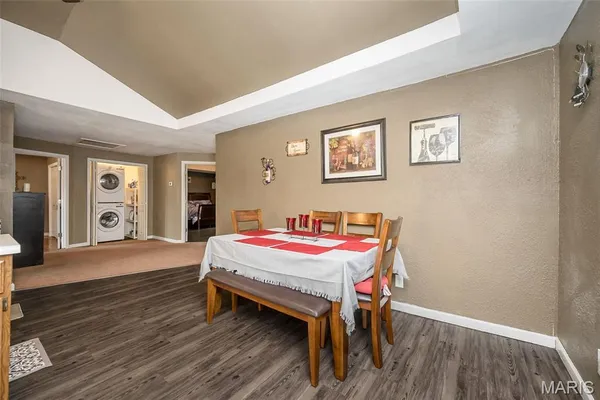 $169,000 | 304 Indiana Avenue, South Roxana, IL 62087