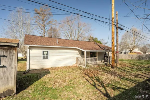 $169,000 | 304 Indiana Avenue, South Roxana, IL 62087