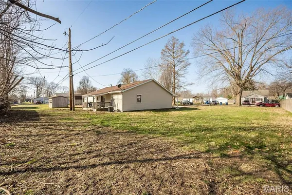 $169,000 | 304 Indiana Avenue, South Roxana, IL 62087