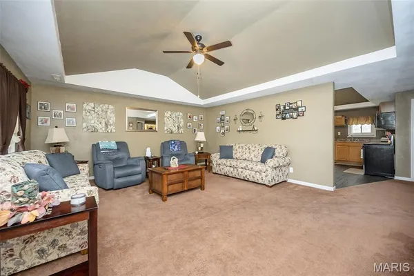 $169,000 | 304 Indiana Avenue, South Roxana, IL 62087
