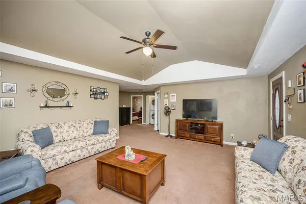 $169,000 | 304 Indiana Avenue, South Roxana, IL 62087