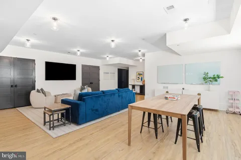 $5,750,000 | 7101 Longwood Drive, Bethesda, MD 20817