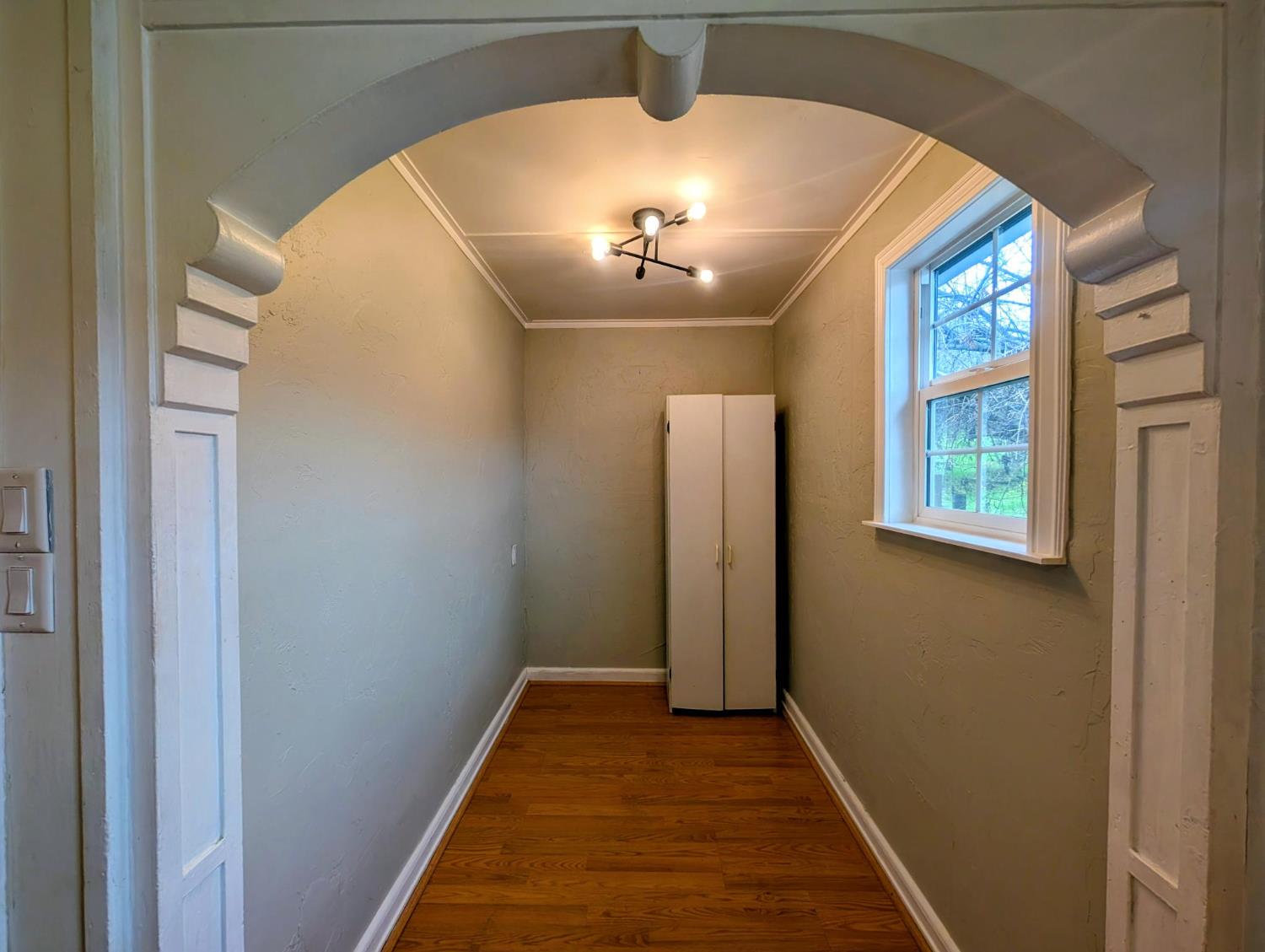 203 Market Street San Andreas, CA 95249 - Photo 20 of 54 a view of hallway with a front door