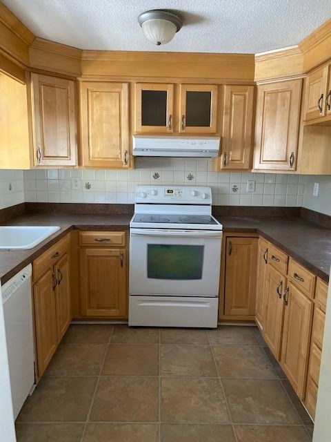 19 Chestnut Circle, Unit 19 Merrimack, NH 03054 - Photo 9 of 13 Gallery Image 9