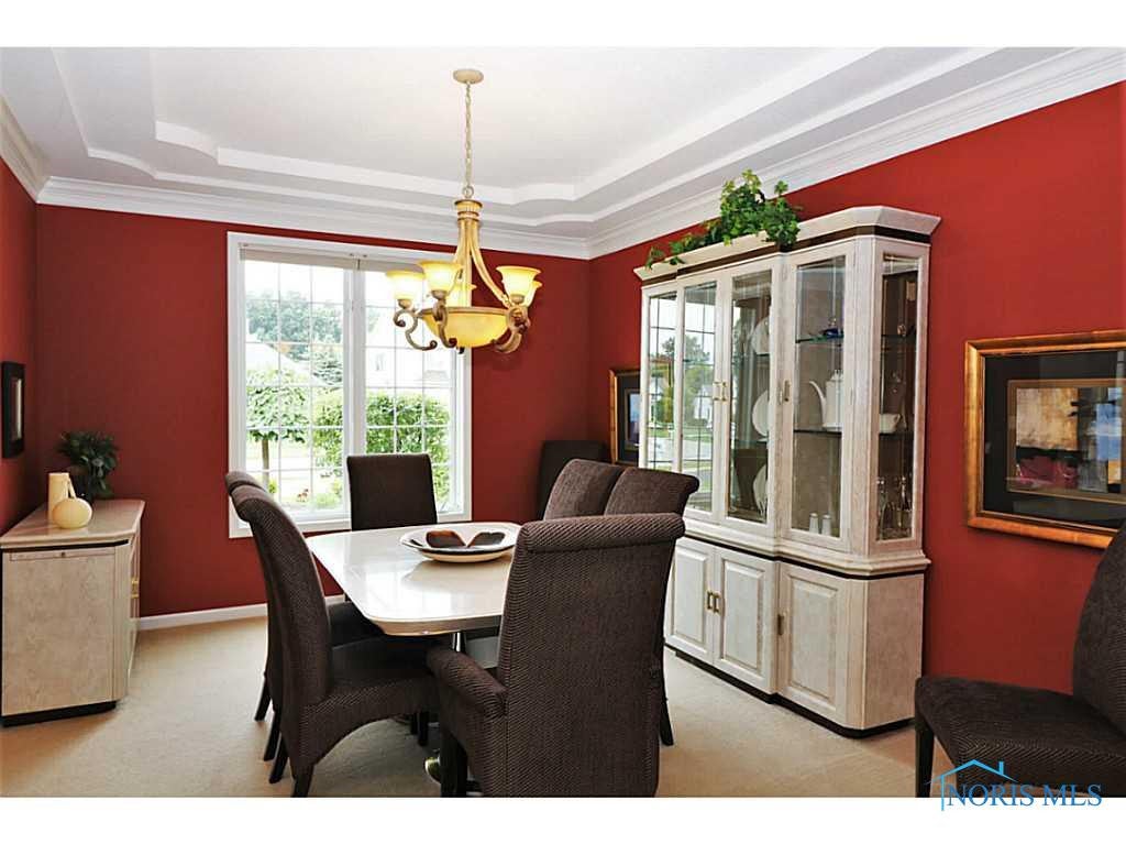2549 Spruce Loop Road Sylvania, OH 43560 - Photo 8 of 19 Dining Room.