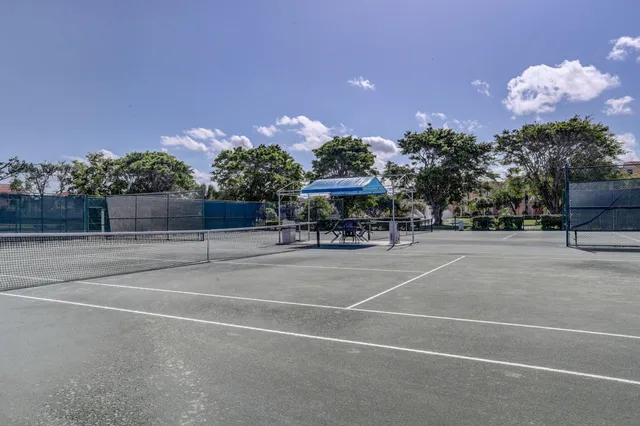 a view of a tennis court