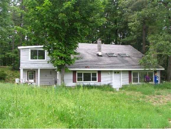 101 A Lane Road Raymond, NH 03077 - Photo 1 of 2