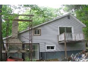 101 A Lane Road Raymond, NH 03077 - Photo 2 of 2