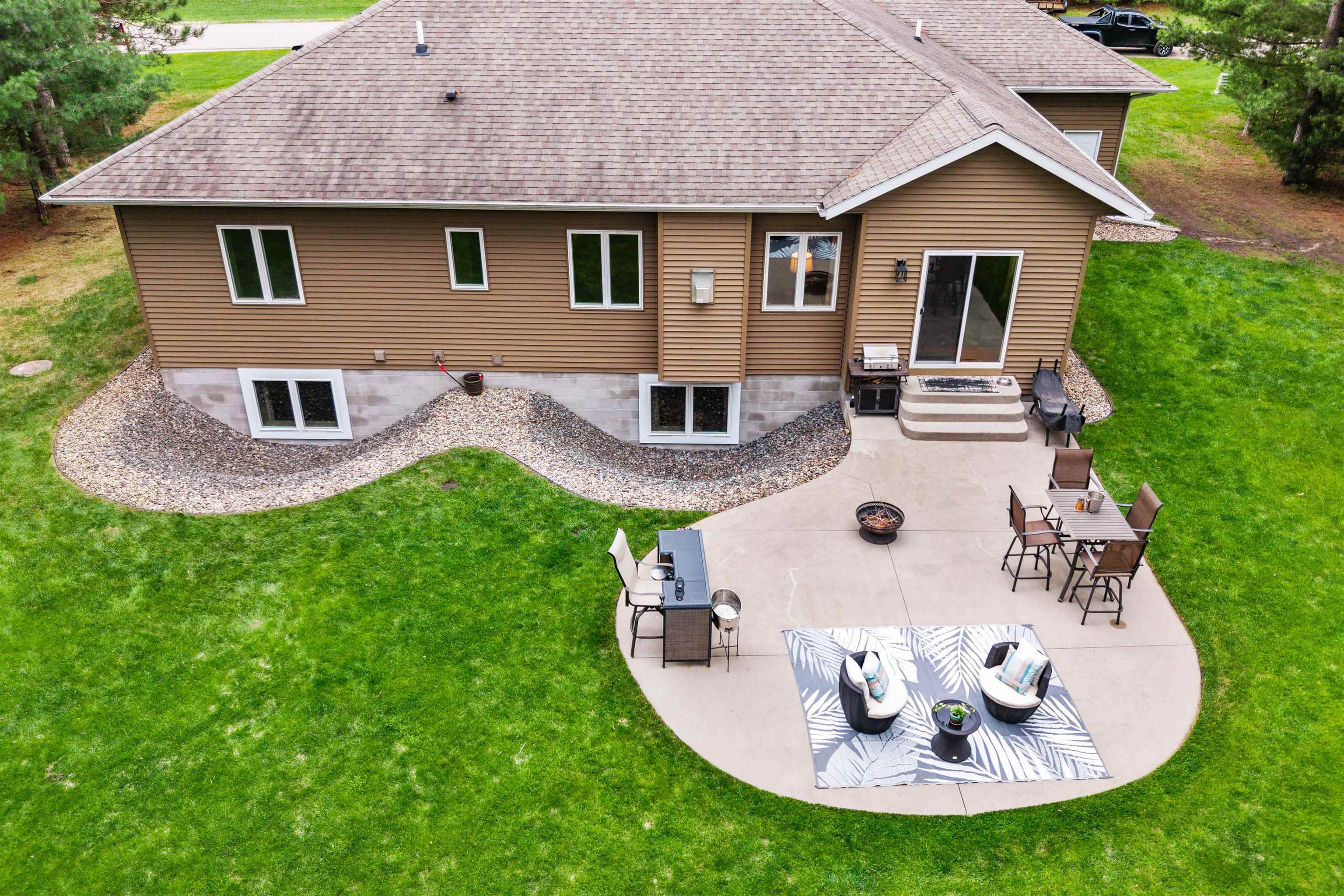 5111 Prairie Ridge Drive Wisconsin Rapids, WI 54494 - Photo 2 of 56