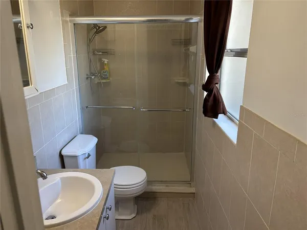 $2,200 | 6106 Lawncrest Place, Dover, FL 33527