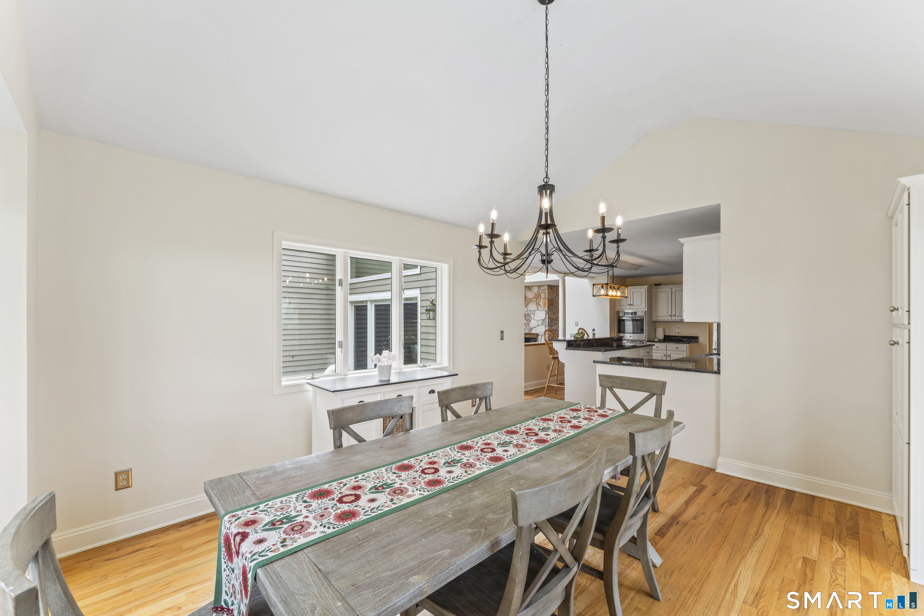35 Aarons Court Ridgefield, CT 06877 - Photo 13 of 40