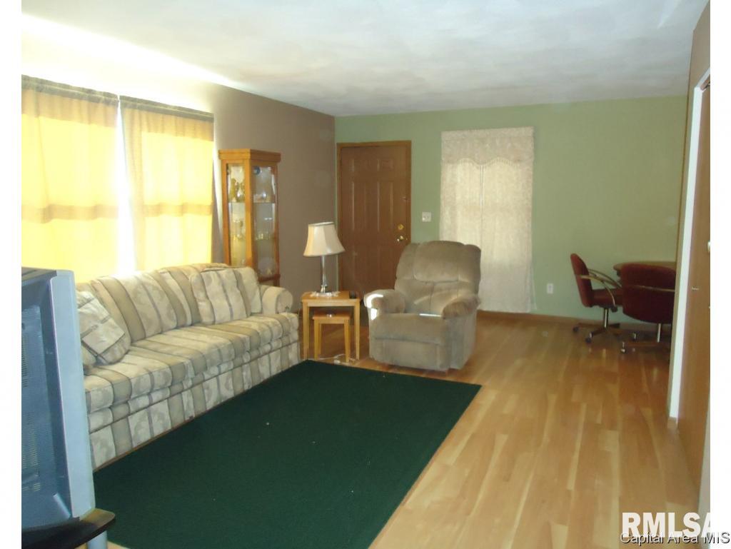 1920 Skipton Road Springfield, IL 62702 - Photo 7 of 12