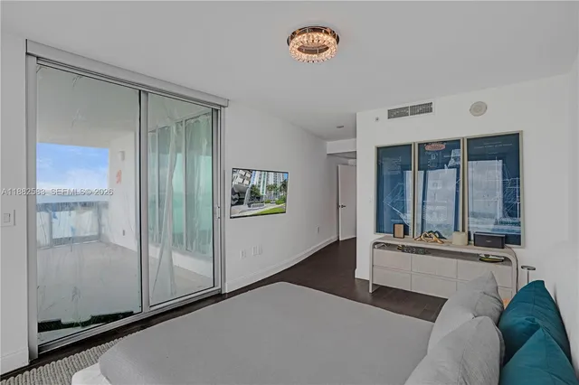 $8,000 | 7930 East Drive, Unit 1808, North Bay Village, FL 33141