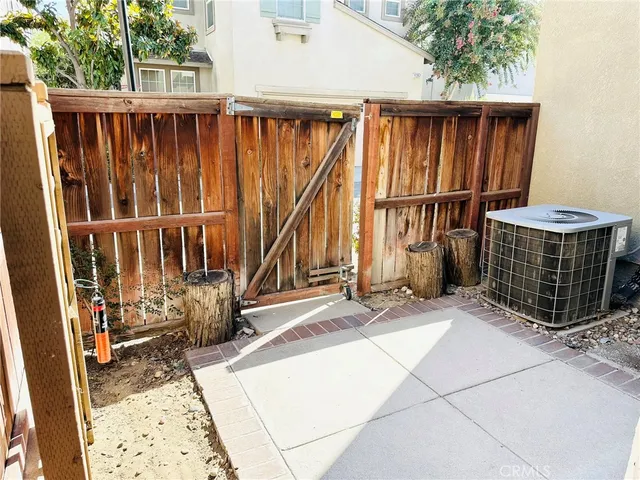 $3,300 | 26035 Newport Avenue, Loma Linda, CA 92354