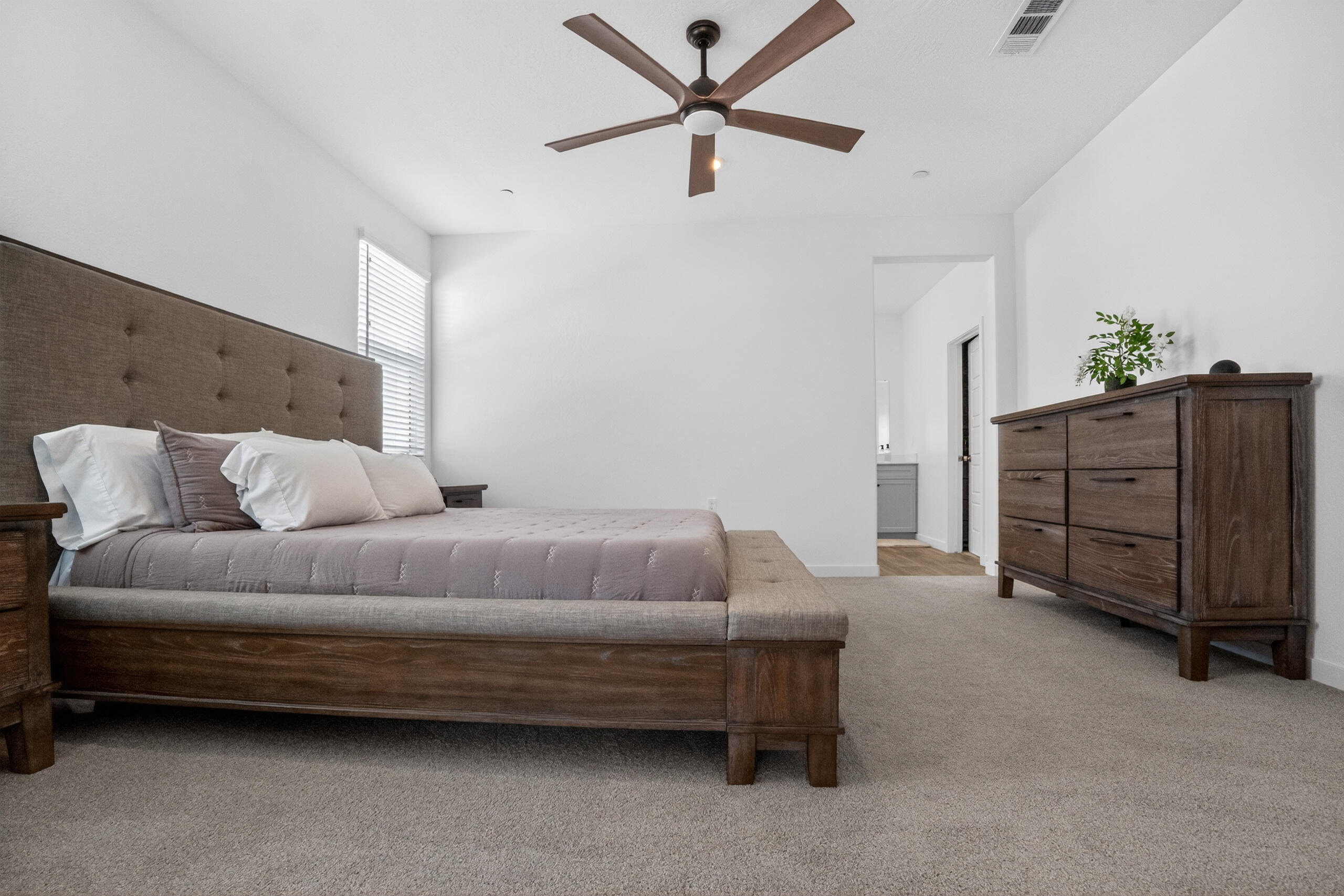 4242 Hampton Way Clovis, CA 93619 - Photo 29 of 39 DSC08427-HDR