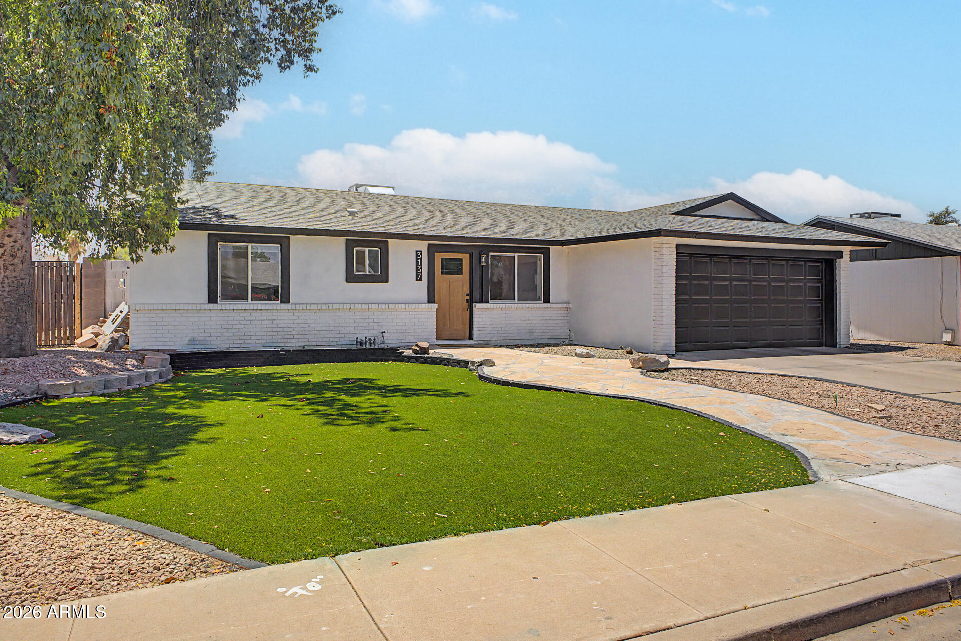 3137 East Diamond Avenue Mesa, AZ 85204 - Photo 2 of 28 03 - Diamond 3137