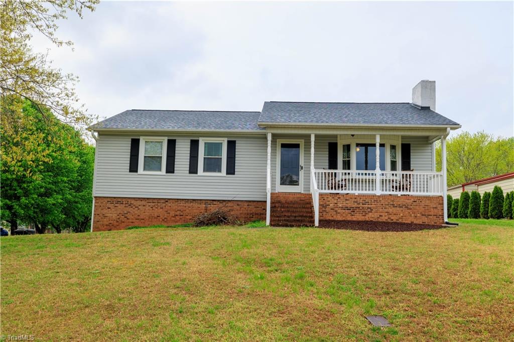 6102 Hunters Ridge Drive Lexington, NC 27295 - Photo 1 of 36 Gallery Image 1
