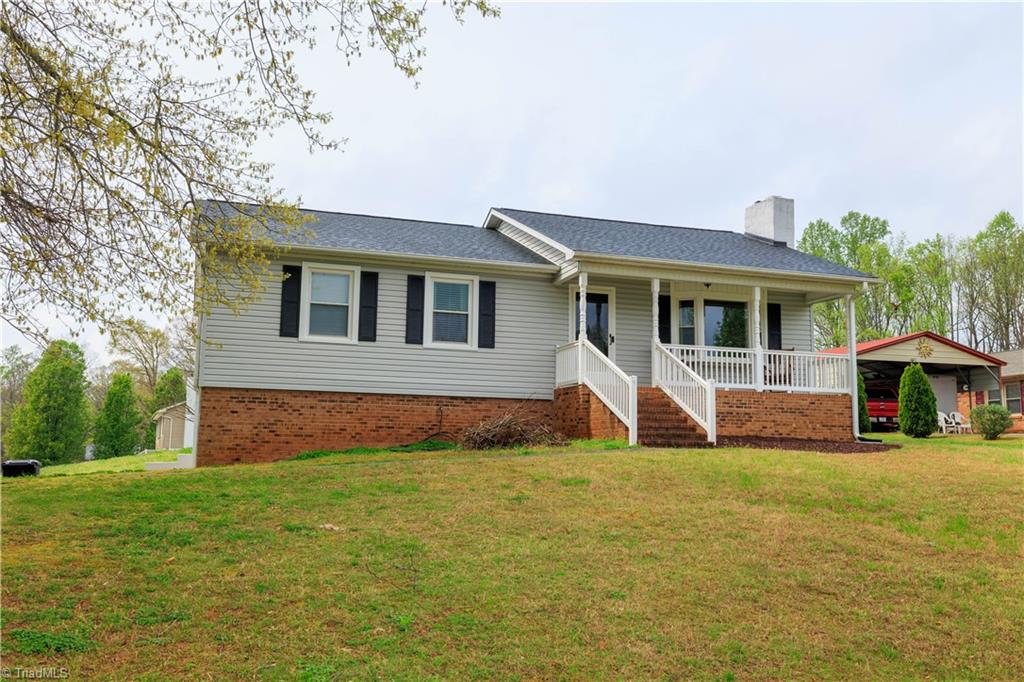 6102 Hunters Ridge Drive Lexington, NC 27295 - Photo 2 of 36 Gallery Image 2