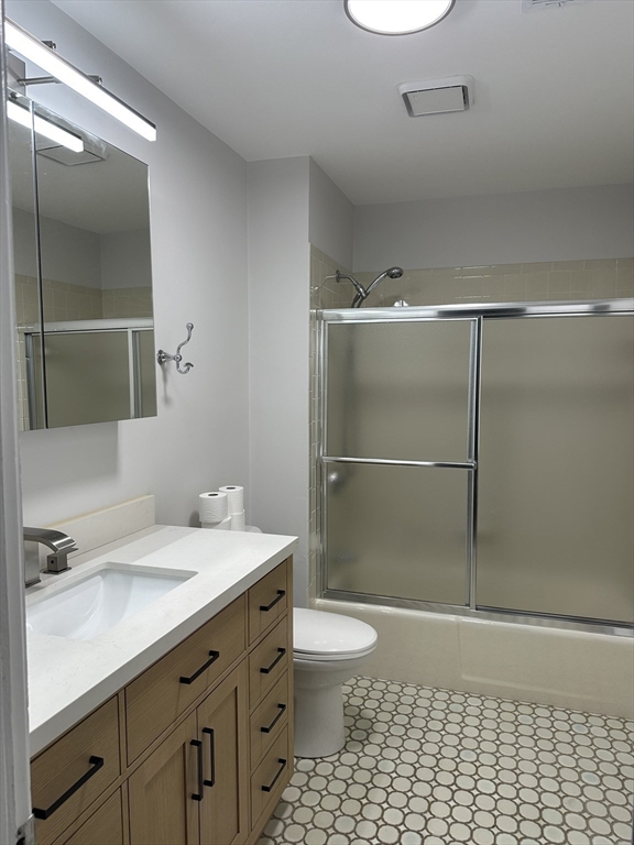1757 Beacon Street, Unit 1 Brookline, MA 02445 - Photo 16 of 18