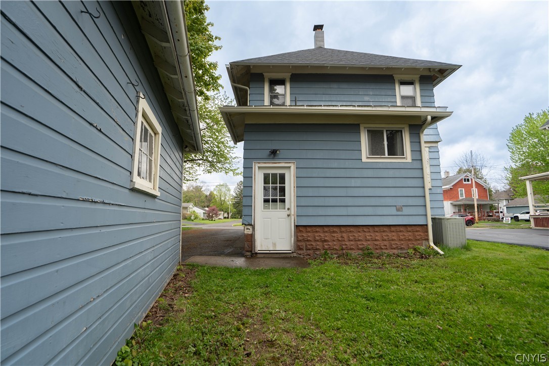 519 Broadway Street Oneida, NY 13421 - Photo 38 of 47