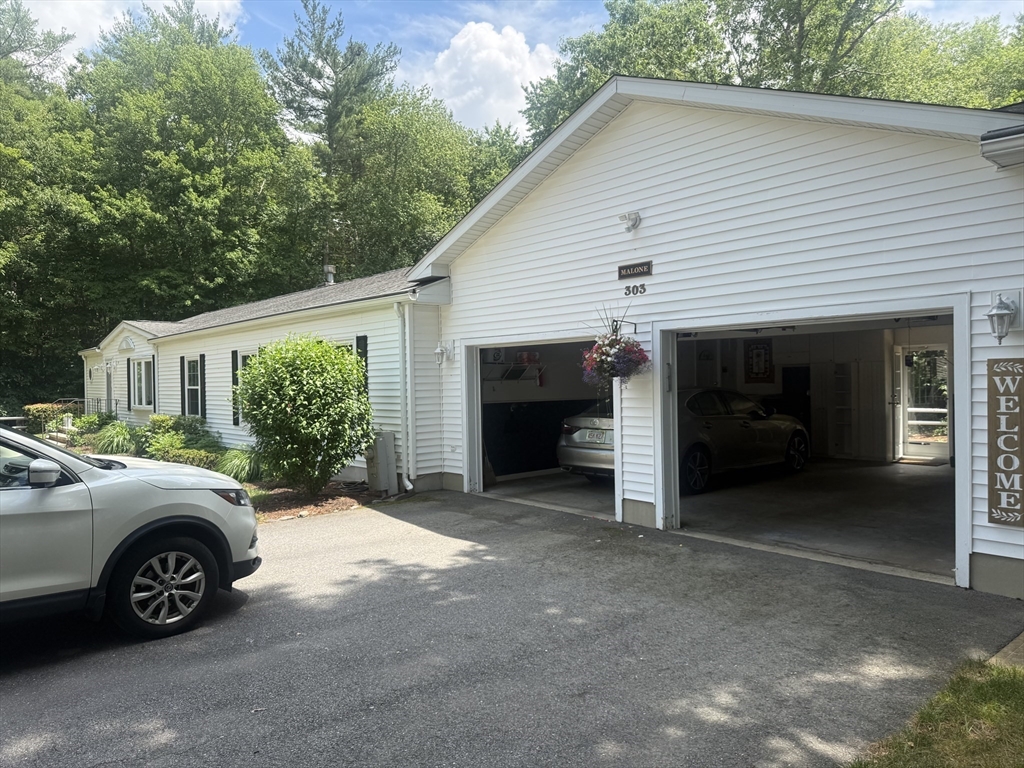 303 Blueberry Circle Middleboro, MA 02346 - Photo 2 of 36