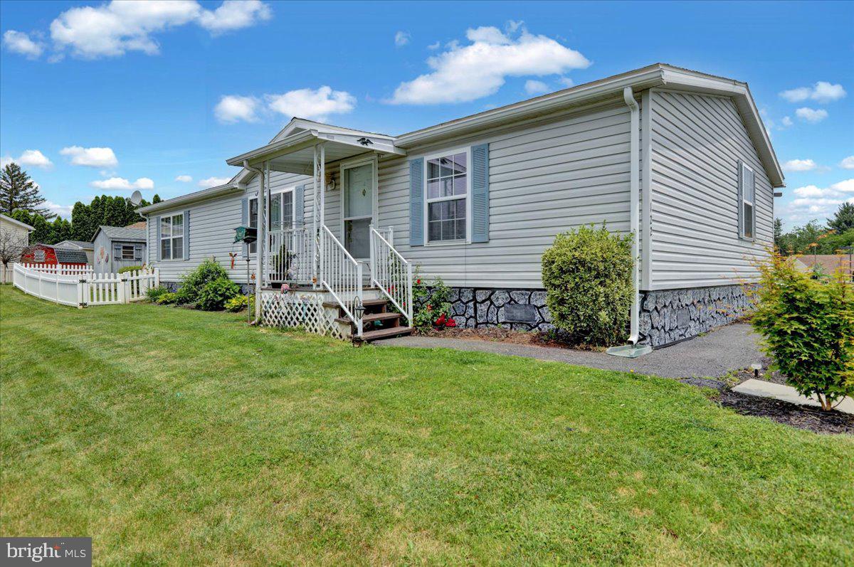 122 Ritz Avenue Reading, PA 19606 - Photo 4 of 33 Gallery Image 4