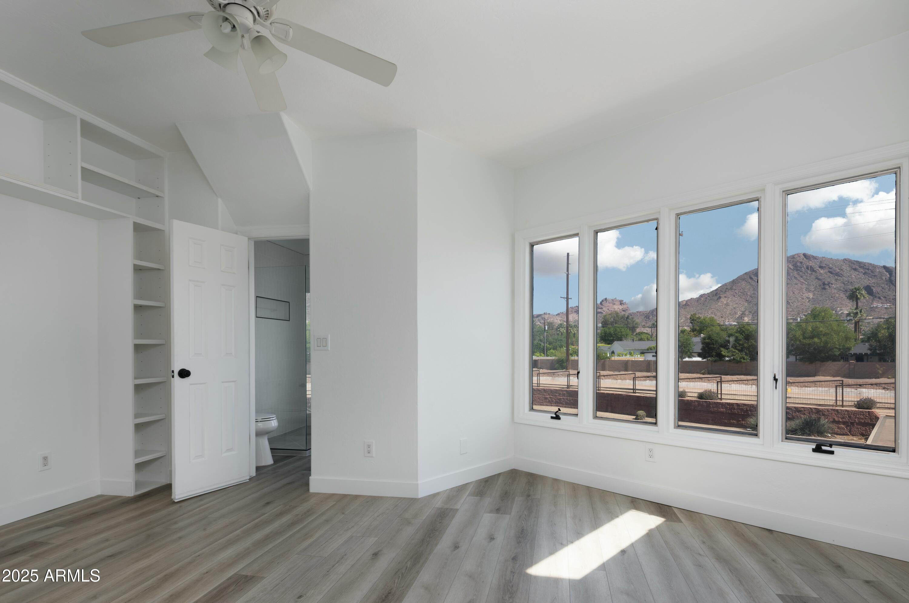 4955 East Indian School Road, Unit 5 Phoenix, AZ 85018 - Photo 5 of 42 tempImageVi38uj
